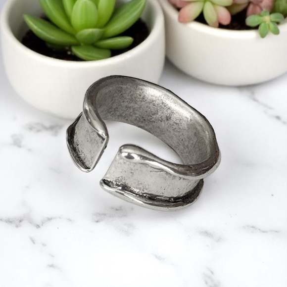 5 For $25💫Trendy Modish Silver Ring - Picture 6 of 6